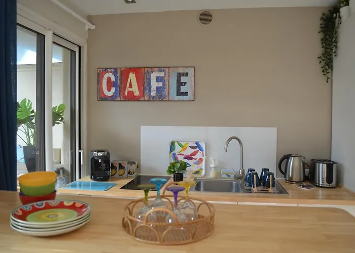 Charmant Appartement A 350M De La Plage Et Du Port